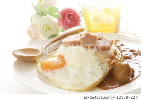 Hawaiian cuisine Spam rice Hawaiian cuisine Spam rice 125587227
