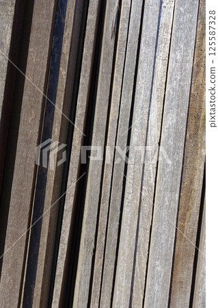 Overlapping wooden boards - Gradient 125587328