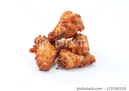 Crispy Golden Chicken Wings Isolated 125590310