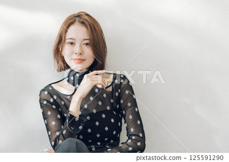 年輕女子髮型圖片 125591290