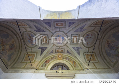 Frescoes decorating the entrance ceiling of Villa Saraceno in Pojana Maggiore, Veneto, Italy Frescoes decorating the entrance ceiling of Villa Saraceno in Pojana Maggiore, Veneto, Italy 125593219