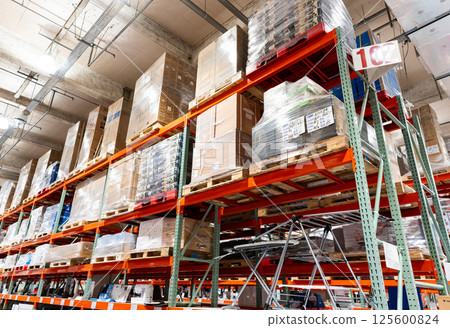 Costco Tamasakai Warehouse Store: Huge steel shelves, Oyamagaoka, Machida, Tokyo Costco Tamasakai Warehouse Store: Huge steel shelves, Oyamagaoka, Machida, Tokyo 125600824