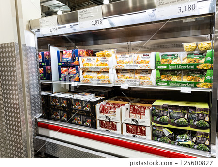 Costco Tamasakai Warehouse Store, Pasta and Tofu Section, Oyamagaoka, Machida, Tokyo Costco Tamasakai Warehouse Store, Pasta and Tofu Section, Oyamagaoka, Machida, Tokyo 125600827