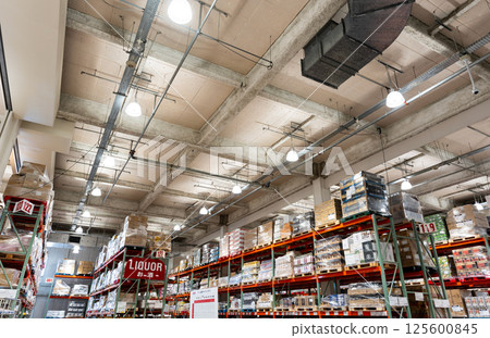 Costco Tamasakai Warehouse Store: High ceilings and huge displays, Oyamagaoka, Machida, Tokyo Costco Tamasakai Warehouse Store: High ceilings and huge displays, Oyamagaoka, Machida, Tokyo 125600845
