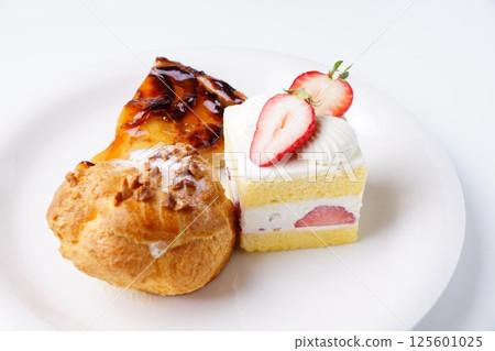 Shortcake Western confectionery 125601025