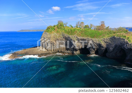 【佐賀縣】晴天的玄界灘七窟 【佐賀縣】晴天的玄界灘七窟 125602462