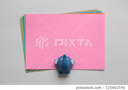 Choose from fun and colorful memo message paper Choose from fun and colorful memo message paper 125602548