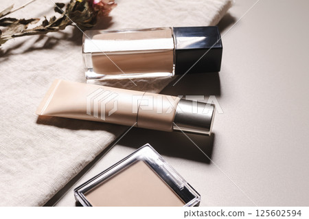 Liquid foundation Liquid foundation 125602594