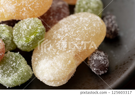 彩色甜豆的特寫 彩色甜豆的特寫 125603317