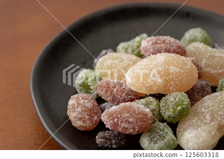 彩色甜豆的特寫 彩色甜豆的特寫 125603318