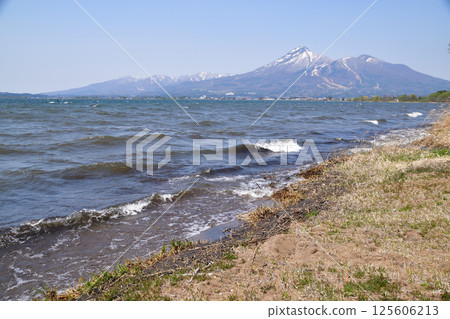Lake Inawashiro 125606213
