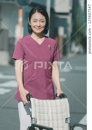 50多歲的護士 125607547