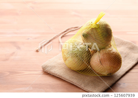 網中的新洋蔥 125607939