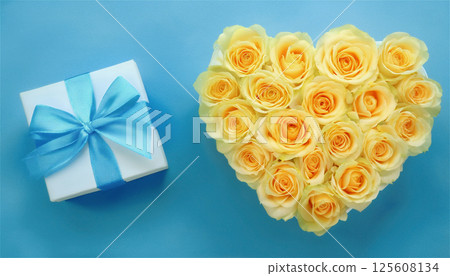 Father's Day heart-shaped rose flower arrangement and gift 125608134