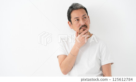 Men's Beauty Middle Age Men's Beauty Middle Age 125612784