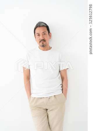 Men's Beauty Middle Age Men's Beauty Middle Age 125612798