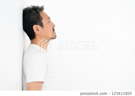 Men's Beauty Middle Age Men's Beauty Middle Age 125612805