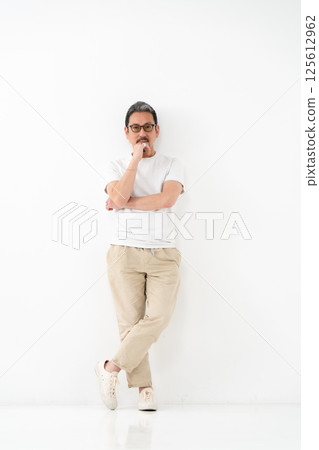 男士美容 中年 全身 125612962