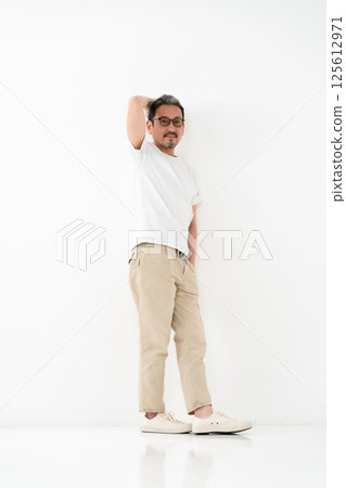 Men's Beauty Middle Age Full Body 125612971