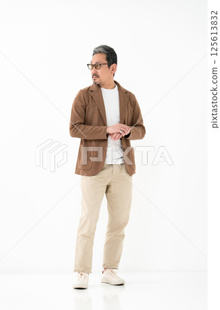 休閒商務中間人 125613832
