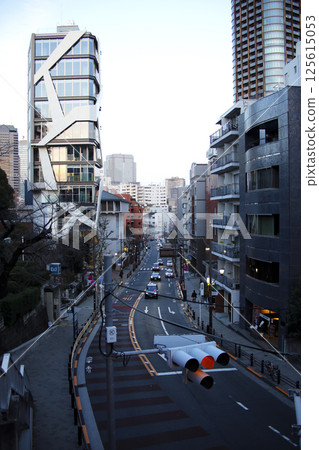 Urban scenery: Evening view of Akasaka from the Nogizaka overpass in Minato Ward Urban scenery: Evening view of Akasaka from the Nogizaka overpass in Minato Ward 125615053