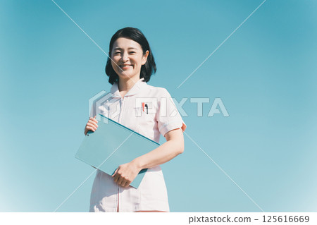 Nurse in her 50s 125616669