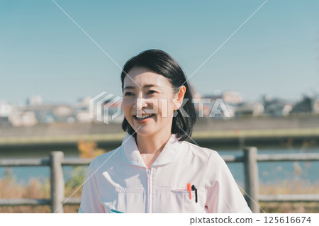 50多歲的護士 125616674