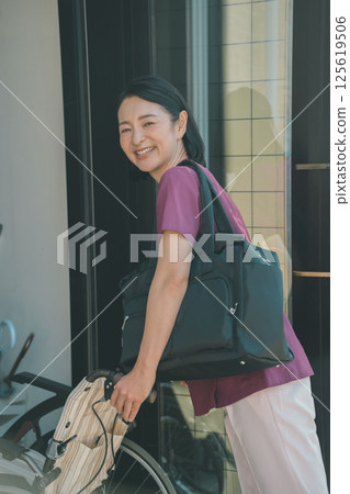 50多歲的護士 125619506