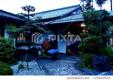 Sanzen-in Temple, Kyoto City: Ohara Onsen Seryo at dusk 125619583