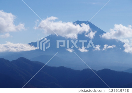 Fuji in winter as seen from Misaka and Gagake 125619758