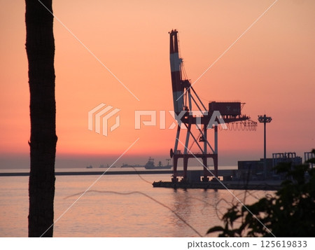 sunset, sea, ocean 125619833