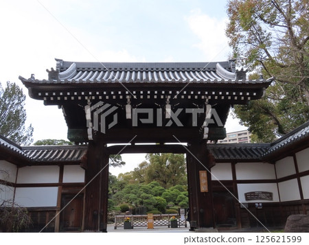神戶都會公園中唯一的日本庭園－相樂園正門 125621599