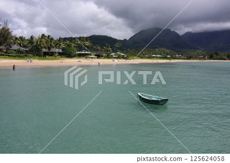 Hanalei Bay, Kauai 125624058