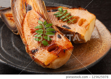 Grilled bamboo shoot Grilled bamboo shoot 125625078