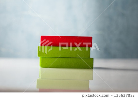 The wooden blocks are of the same length and have vivid colors. Developmental elements stimulate creative thinking and spatial imagination. 125627852