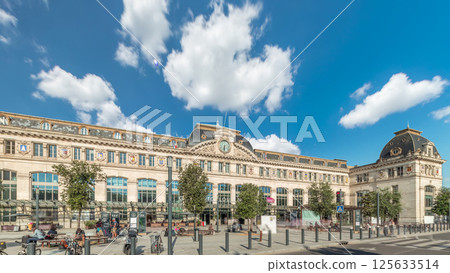 Monumental facade of Gare de Toulouse-Matabiau timelapse hyperlapse, France 125633514