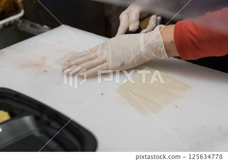 函館活魷魚的烹飪場景 函館活魷魚的烹飪場景 125634778