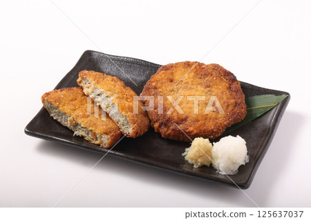 [Ehime Prefecture] Small sardine cutlet 125637037