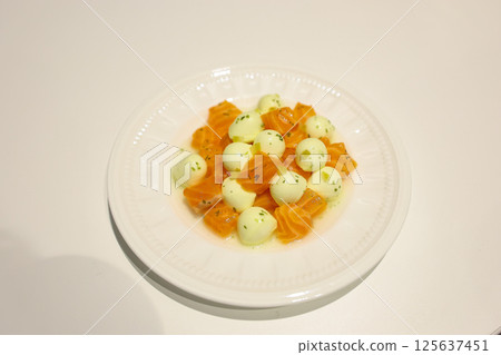 [Food] Mozzarella dish, salmon mix 125637451