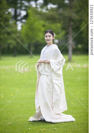 Bride Bride 125638921