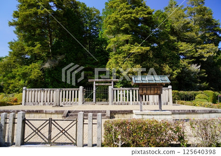 Emperor Konin's Mausoleum in Hikasacho, Nara City Emperor Konin's Mausoleum in Hikasacho, Nara City 125640398