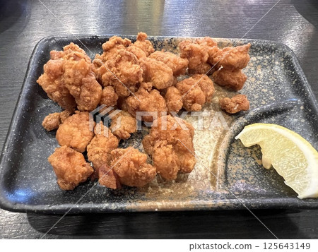 Delicious fried chicken cartilage Delicious fried chicken cartilage 125643149