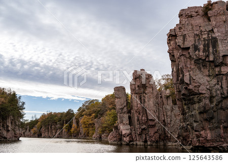Split Rock Creek and rock outcropping at Palisades State Park, South Dakota Split Rock Creek and rock outcropping at Palisades State Park, South Dakota 125643586