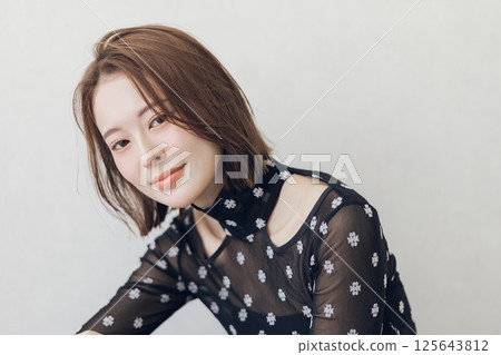 Hairstyle images for young women 125643812