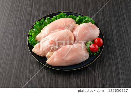 Chicken breast, domestic, fresh 125650317