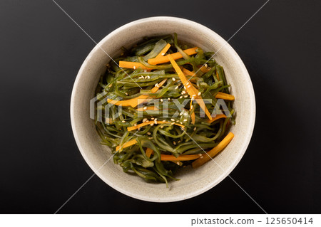 燉裙帶菜莖 125650414