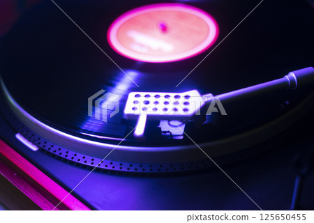 Record player retro vintage music 125650455