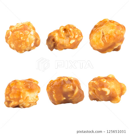 Caramel Popcorn isolated on white background 125651031