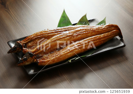 Grilled eel 125651939