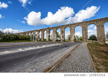 Agua de Prata Aqueduct, Aqueduct of Silver Water in Evora, Portugal. Agua de Prata Aqueduct, Aqueduct of Silver Water in Evora, Portugal. 125653312
